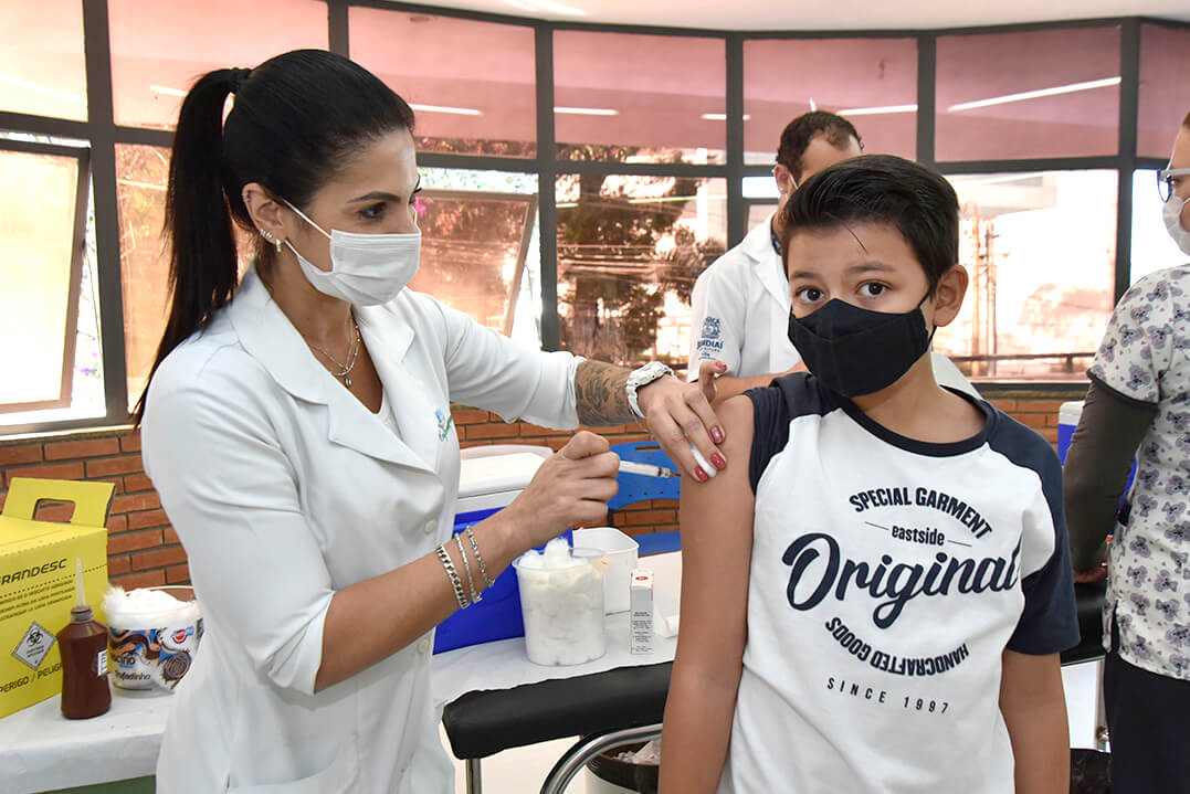 O calendário de vacinação pode ser conferido no site