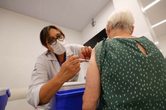 Novo esquema de vacinação contra COVID-19 começa nesta semana em Jundiaí