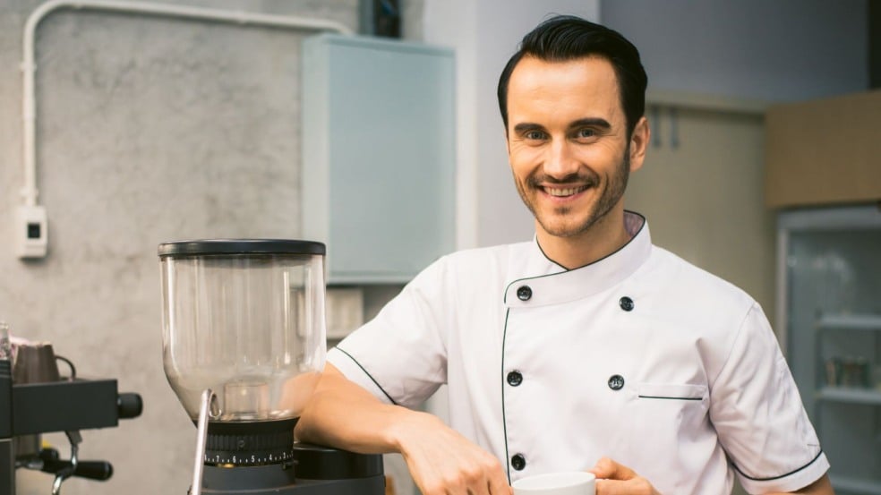 Vagas abertas em Jundiaí são para cozinheiros e oficiais de limpeza. Vagas abertas em Jundiaí são para cozinheiros e oficiais de limpeza.