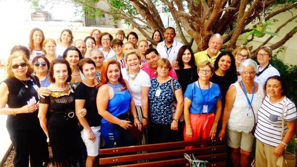 Como forma de manifestar apoio aos profissionais, os integrantes do grupo de voluntários decidiu enviar áudios e vídeos com mensagens positivas, de agradecimento e incentivo aos trabalhadores