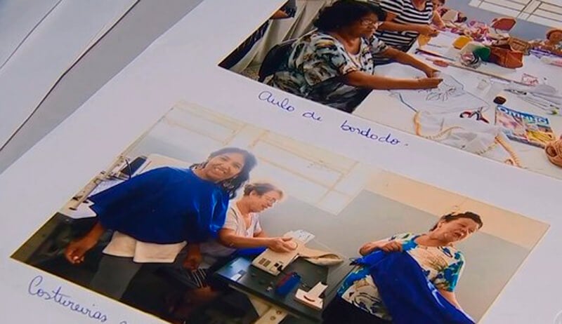 Álbum de fotos com atividades com idosos