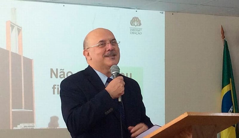 Milton Ribeiro em palestra