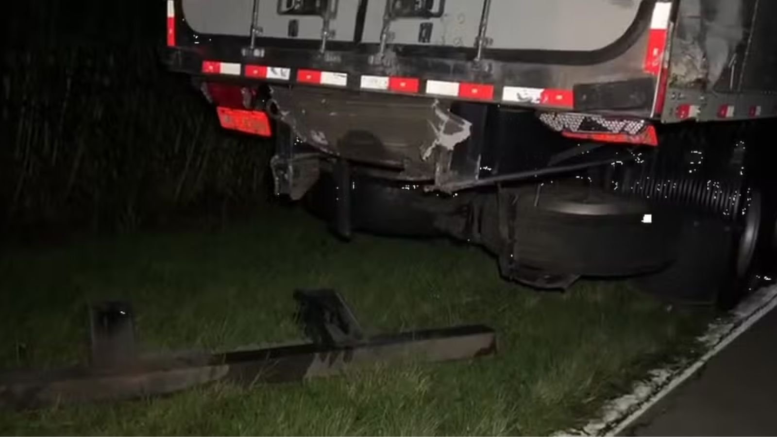 Estado da traseira do caminhão em Itupeva