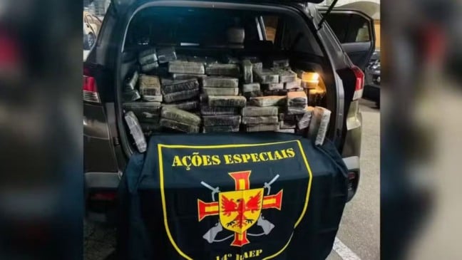 Drogas em carro da polícia