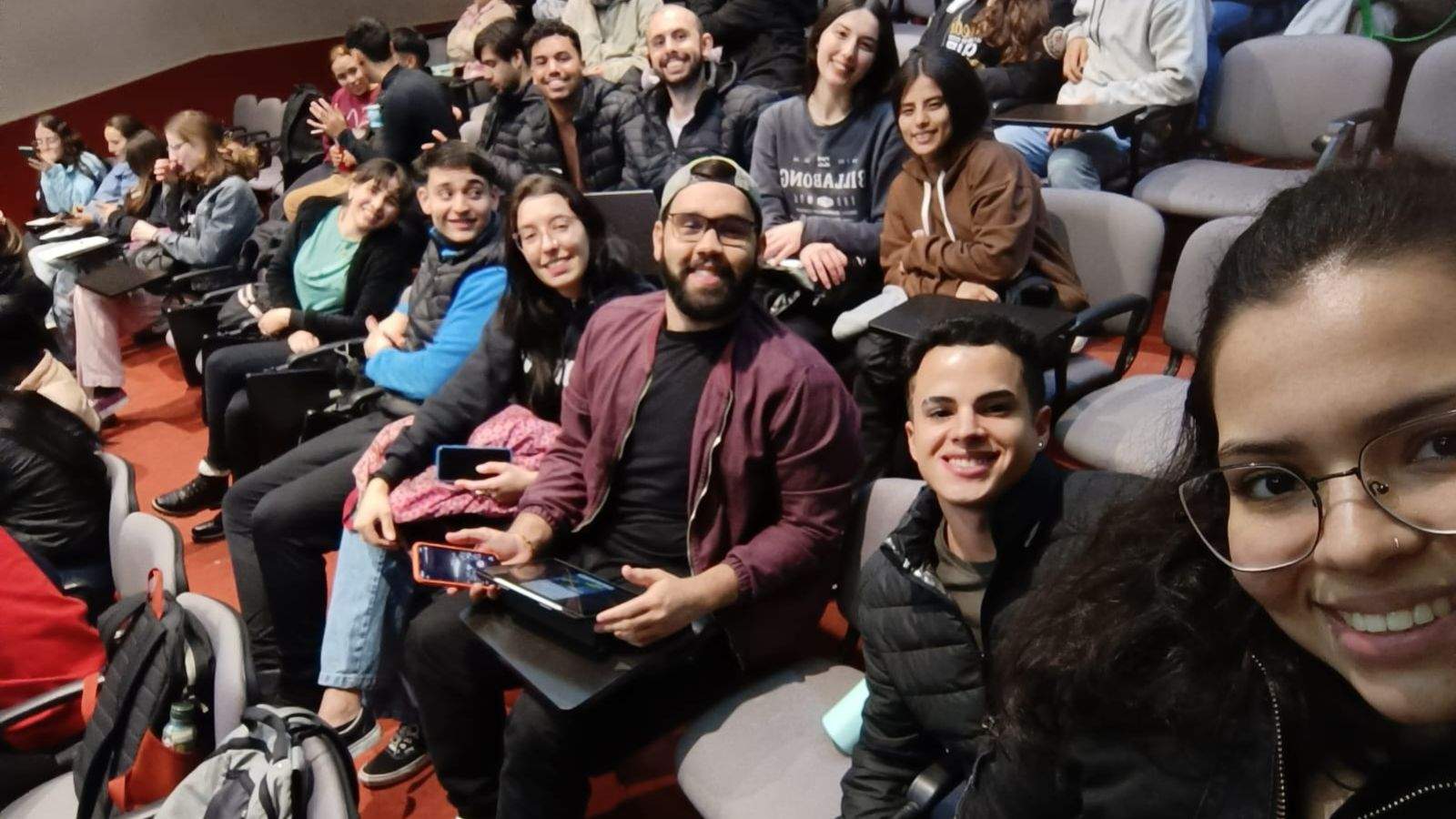 Alunos na Argentina de diferentes estados brasileiros