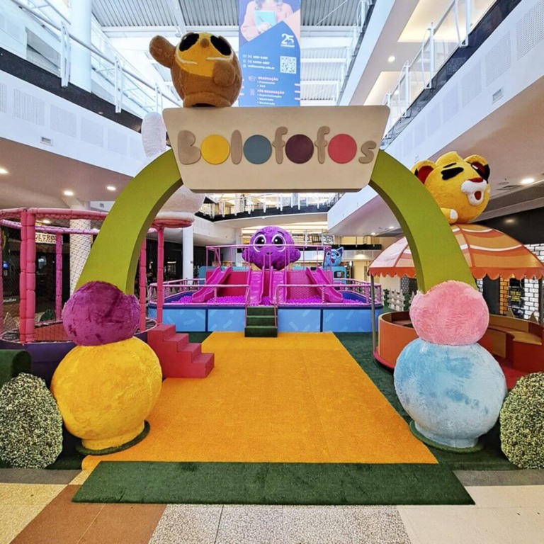 Atração dos Bolofofos no Maxi Shopping Jundiaí