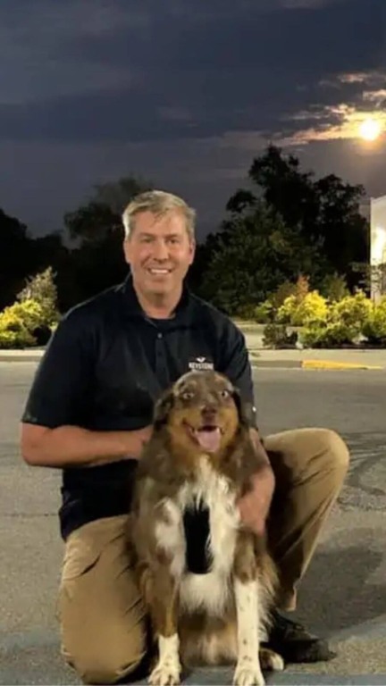 Cachorro com osso preso em mandíbula