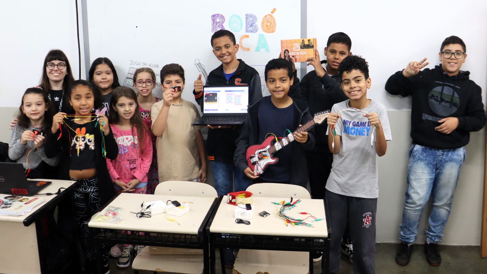 Alunos do curso de robótica