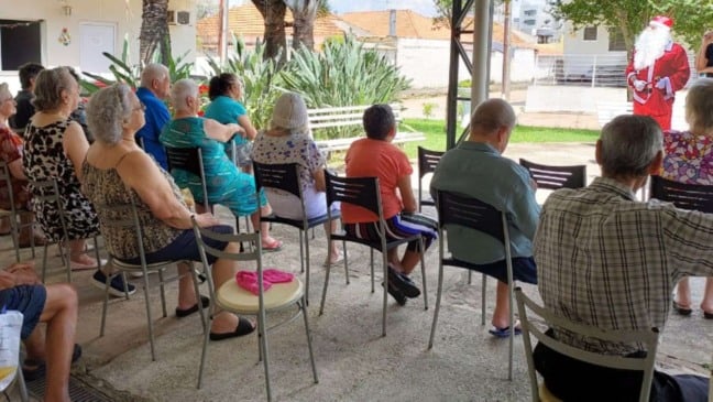 Idosos da Cidade Vicentina que participam da campanha Adote um Vovô