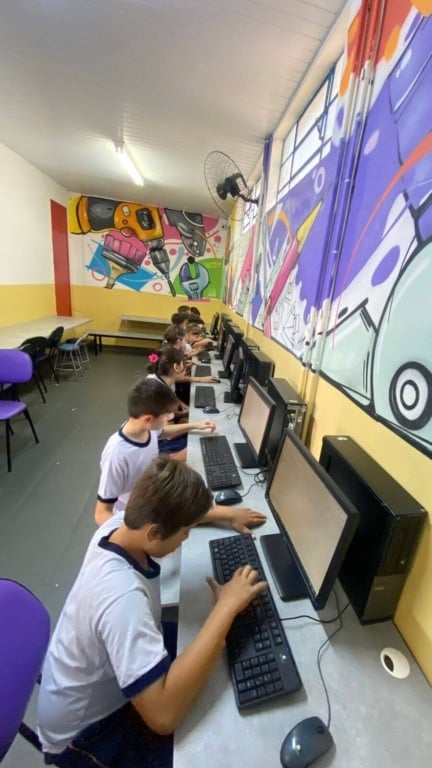 Alunos do Colégio Elíseos em Jundiaí