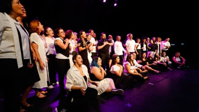 Coral de Jundiaí apresentando Cinco Atos de Amor