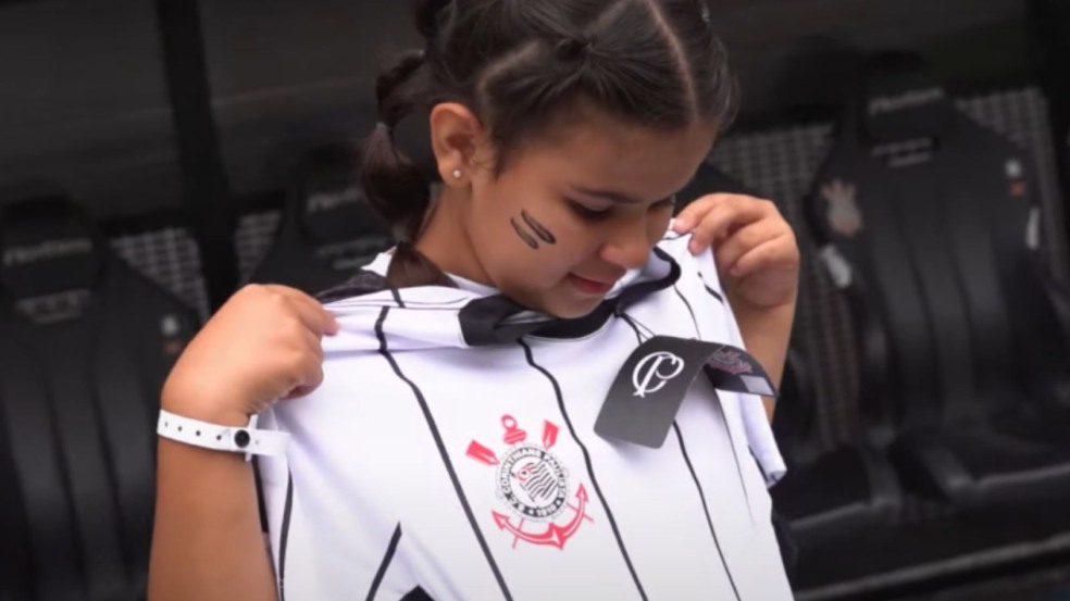 Mirella Santos da Mata, fã do Corinthians