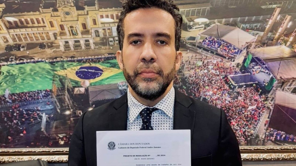 Deputado André Janones propõe jornada de trabalho 6x1 para parlamentares Deputado André Janones propõe jornada de trabalho 6x1 para parlamentares