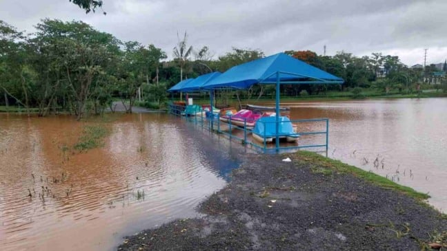 Chuvas alagam espaço das águas, em Jundiaí.