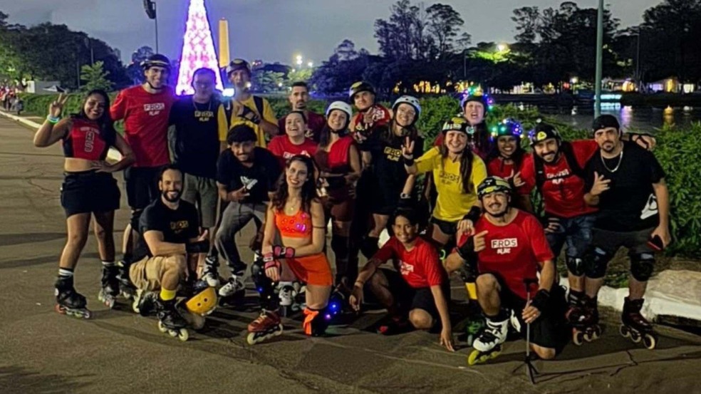 Patinadores do grupo Friends Inline Jundiaí. Patinadores do grupo Friends Inline Jundiaí.