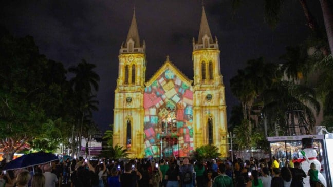 Projeção de Natal da ACE Jundiaí.