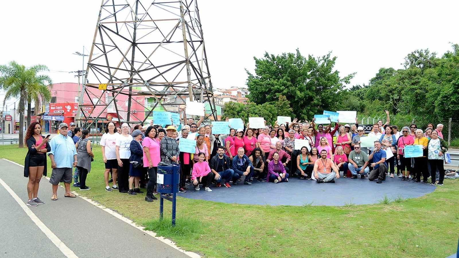 Participantes da Caminhada