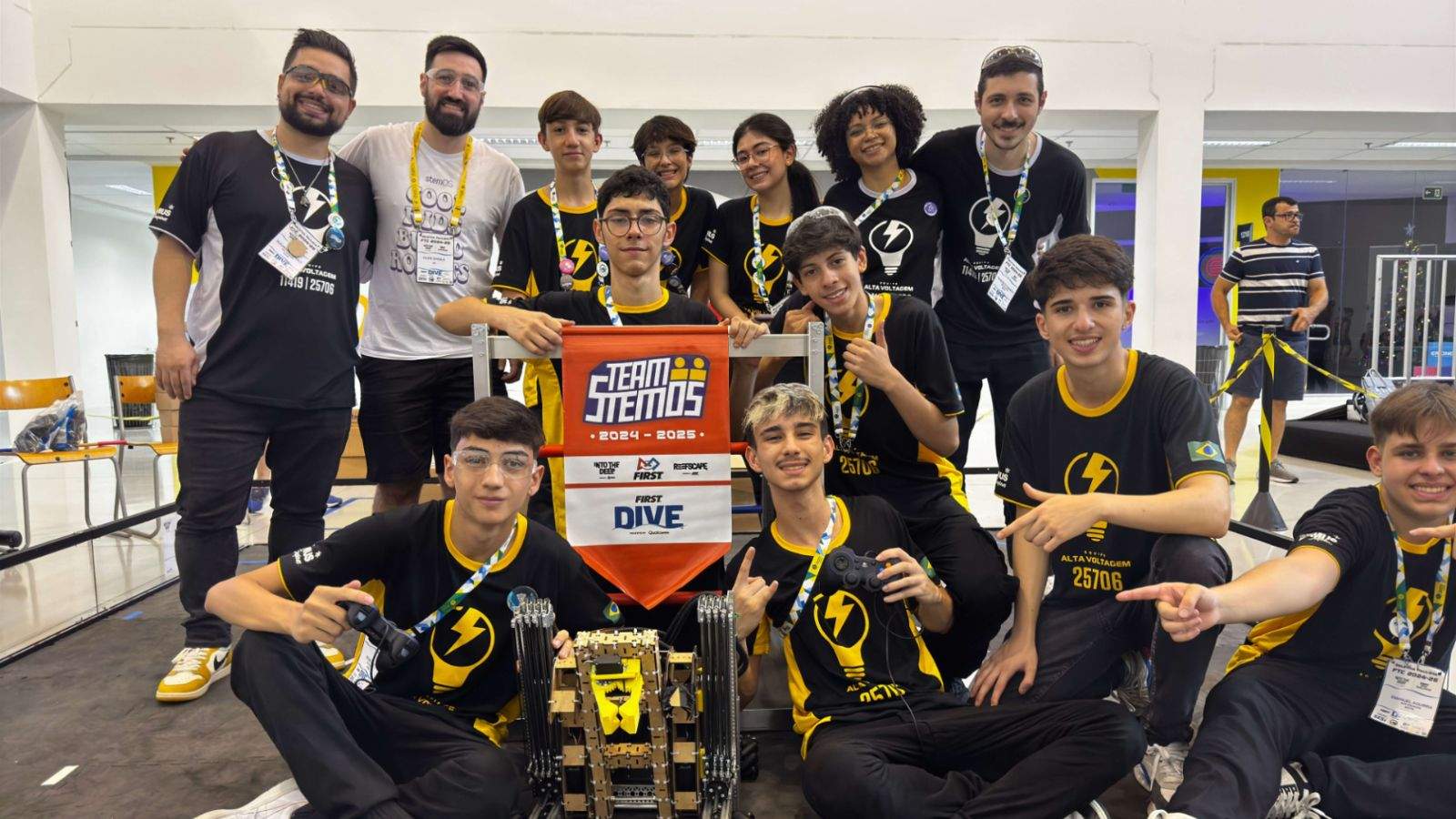 Equipe Alta Voltagem, de robótica