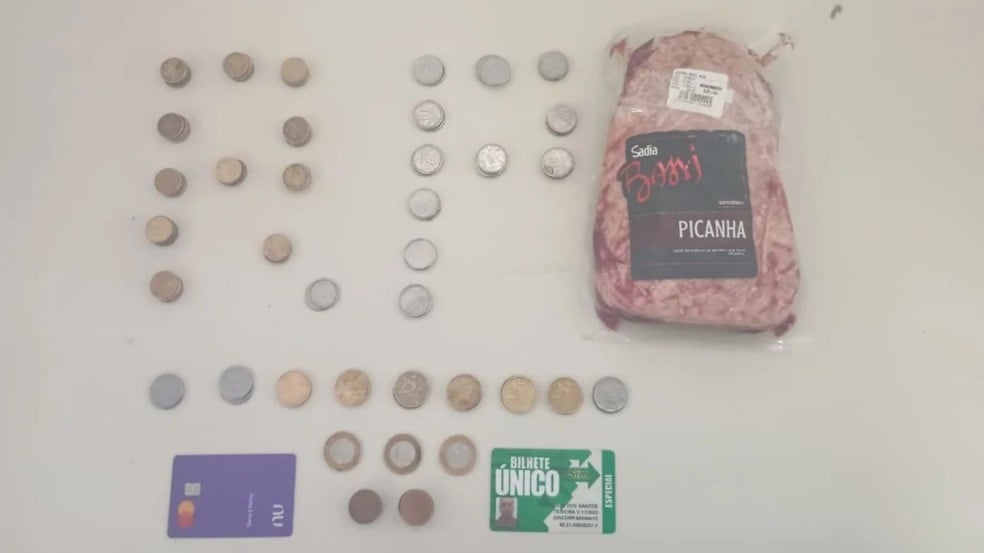 Picanha, cartões e moedas