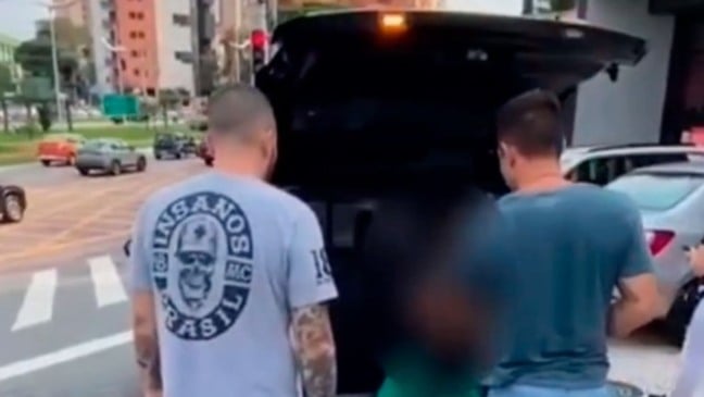 Homem sendo preso em Jundiaí