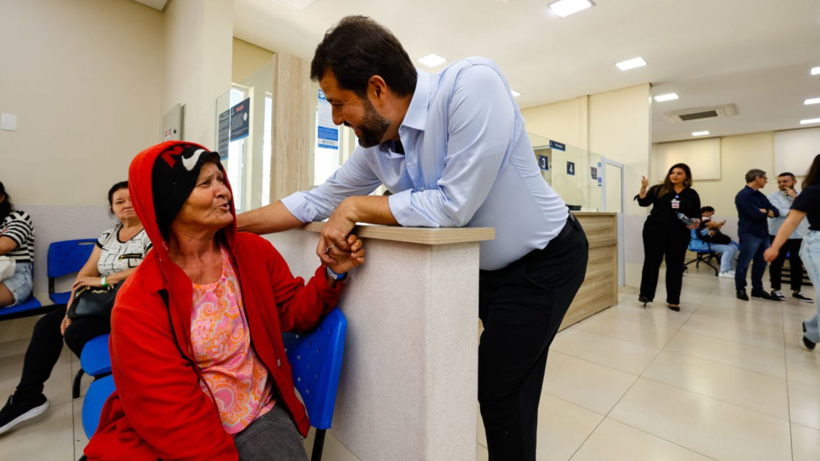 Prefeito Luiz Fernando Machado no Hospital São Vicente