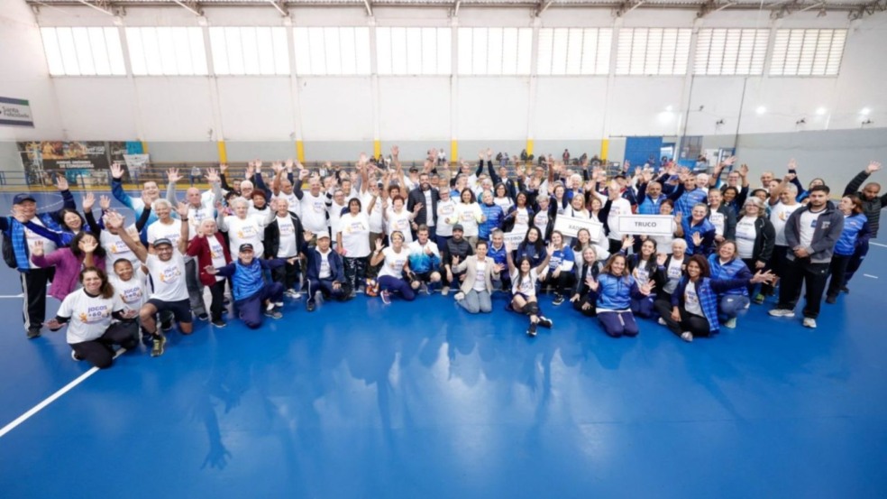 Grupo de idosos fazem parte de modalidades esportivas em Jundiaí