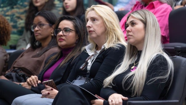 Ellen Martinelli (Primeira Dama), Simone Zanotello (Adjunta da Casa Civil), Kelsilene Ribeiro (diretora do Núcleo de Articulação em Direitos Humanos)