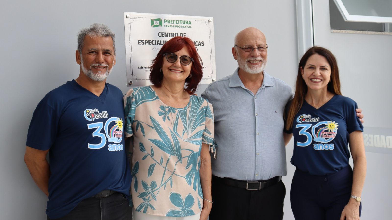 Autoridades locais e regionais presentes no novo Centro