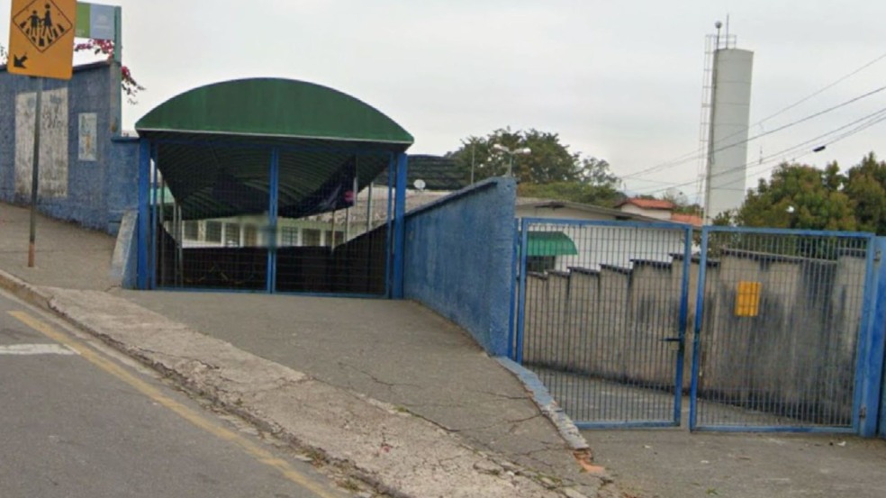 Prefeitura de Várzea Paulista monta abrigo emergencial