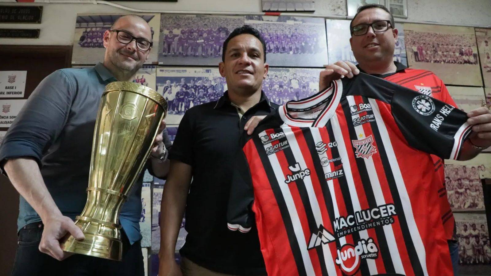 Raphael Donadell ao lado de Fausto Dias e Rodrigo Peterneli