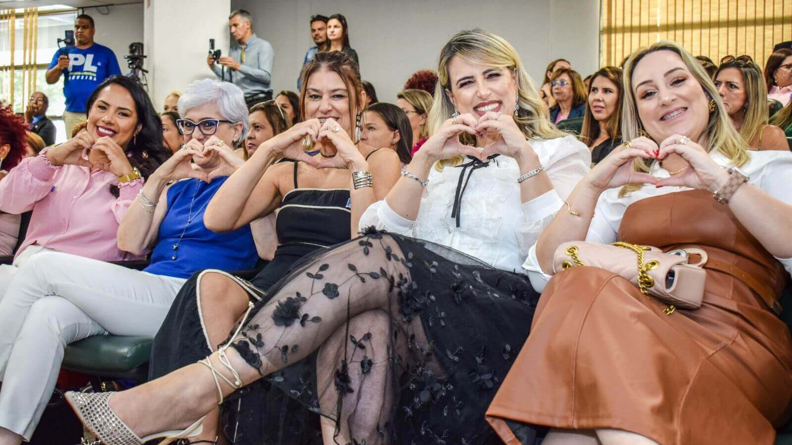 Reeleita em Jundiaí, Quézia faz história como vereadora mais votada da cidade