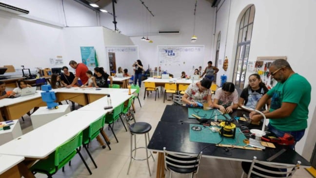 Aula de robótica do Sesi Jundiaí. Aula de robótica do Sesi Jundiaí.