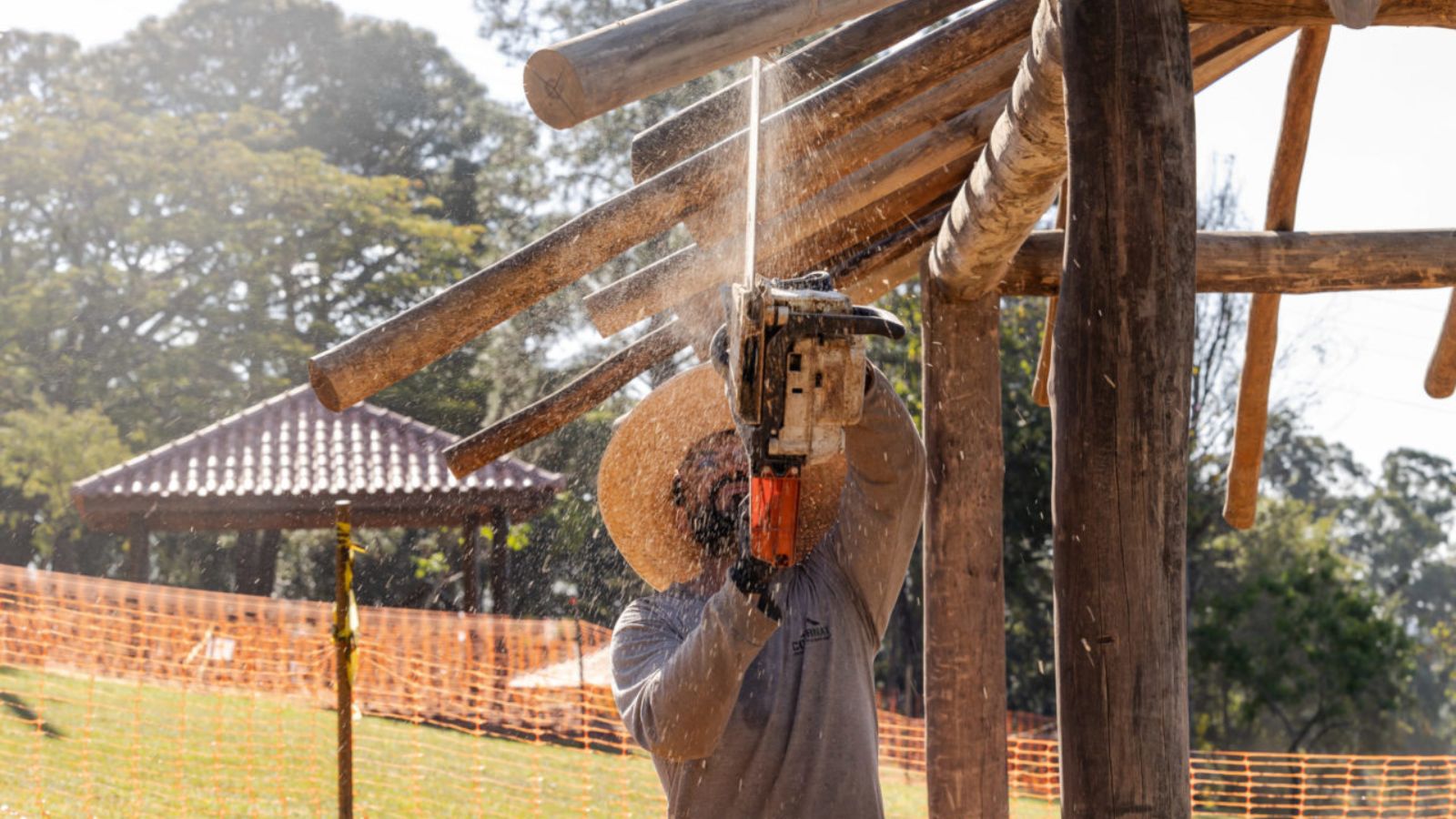 manutenção no Parque do Corrupira