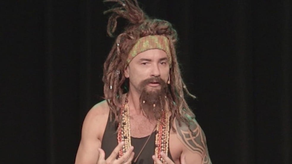 O ator Marco Luque em seu personagem Mustafáry. O ator Marco Luque em seu personagem Mustafáry.