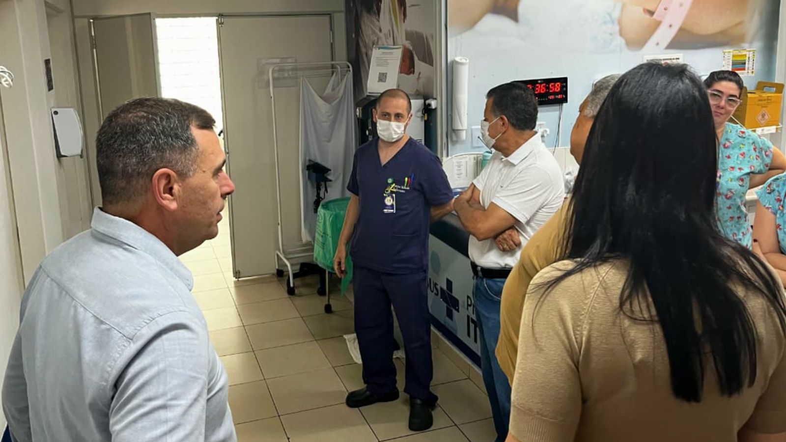 vereadores visitam hospital municipal de Itupeva