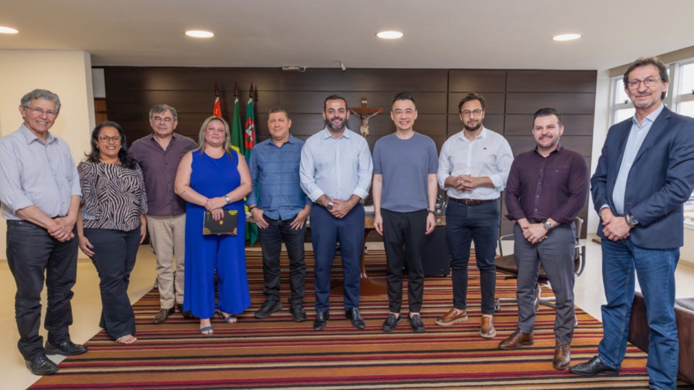 Humberto Cereser, Ana Paula Silva, Rubem Dario, Paola Faria, Marco Antônio Bedim, Gustavo Martinelli, Alex Ye, Tiago Antunes, Mark Willian, Gilson Pichioli