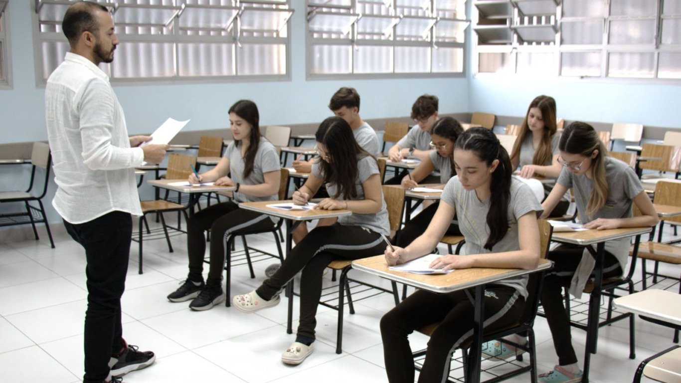 Alunos do Colégio Divino de Jundiaí