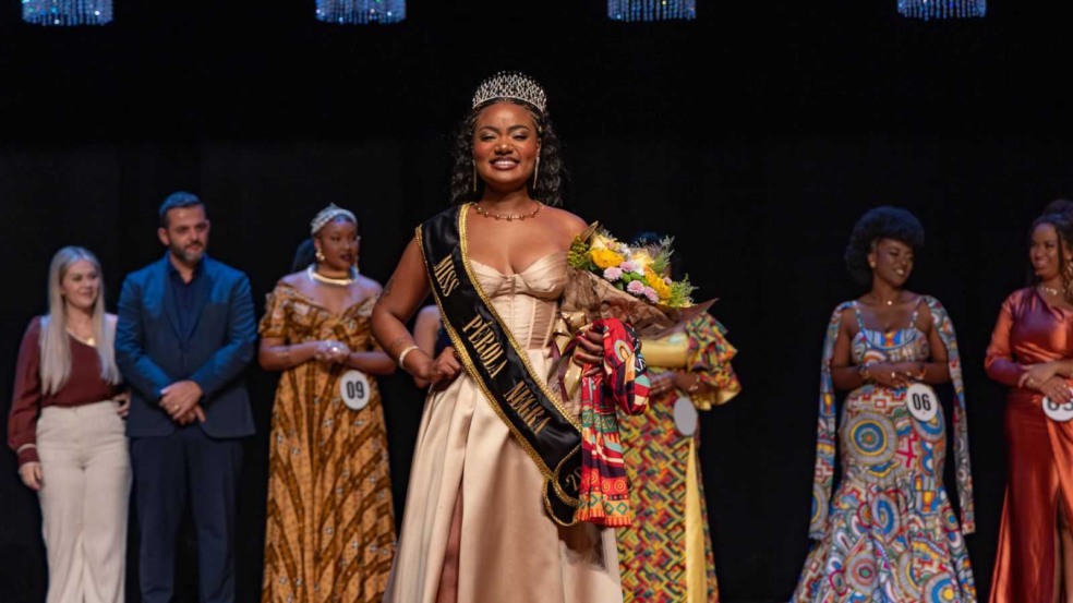 Andreina Gomes, nova Miss Pérola Negra 2025, logo após receber a coroa (Foto: Prefeitura de Jundiaí) Andreina Gomes, nova Miss Pérola Negra 2025, logo após receber a coroa (Foto: Prefeitura de Jundiaí)