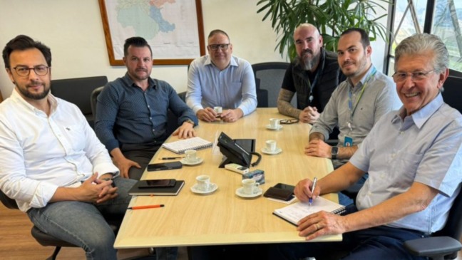 reunião da prefeitura de jundiaí com a empresa call link