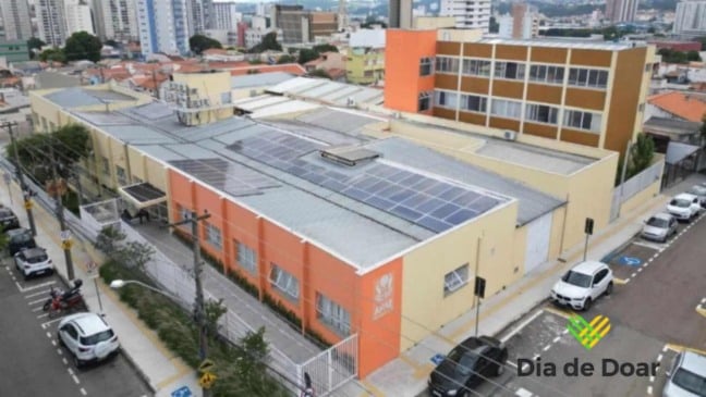 APAE Jundiaí sede painéis solares estacionamento acessível Dia de Doar solidariedade inclusão.