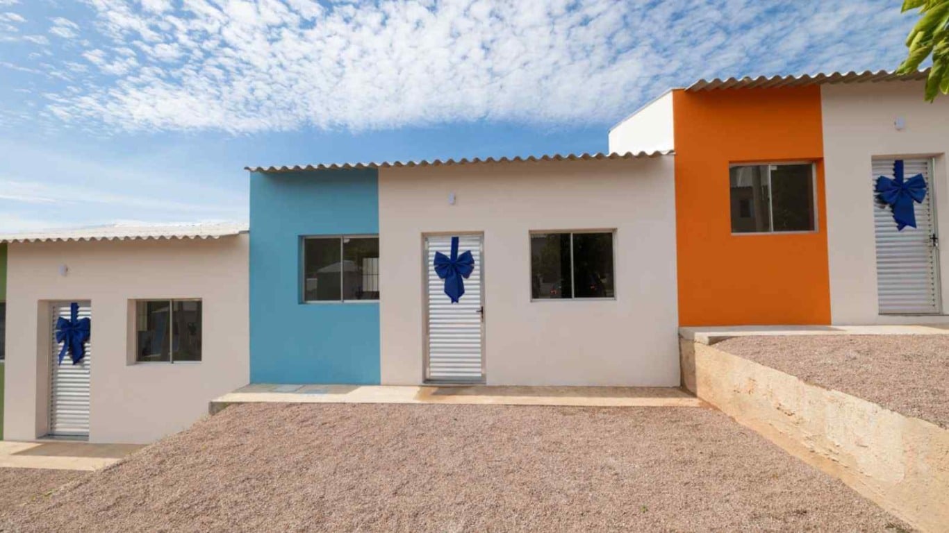 Fachada das casas populares entregues no núcleo Recanto Novo, no Jardim Tamoio, em Jundiaí. Fachada das casas populares entregues no núcleo Recanto Novo, no Jardim Tamoio, em Jundiaí.