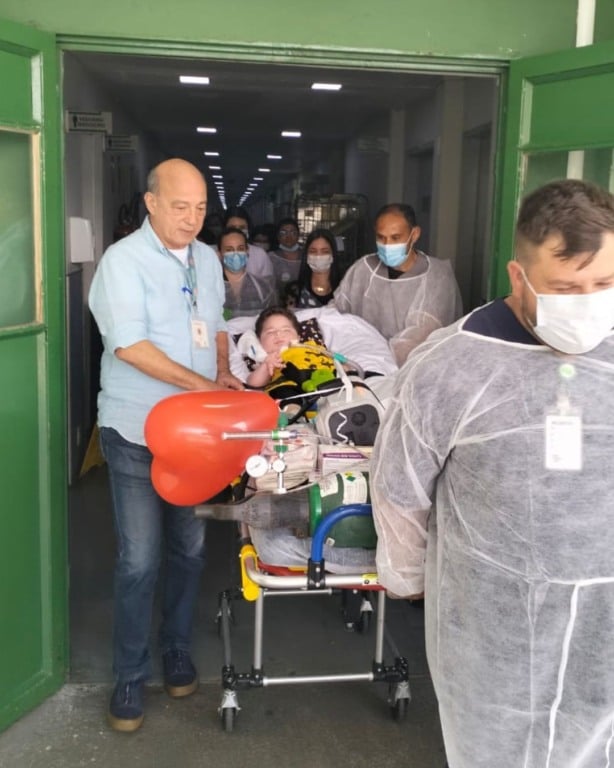 Arthur recebe alta do HU de Jundiaí