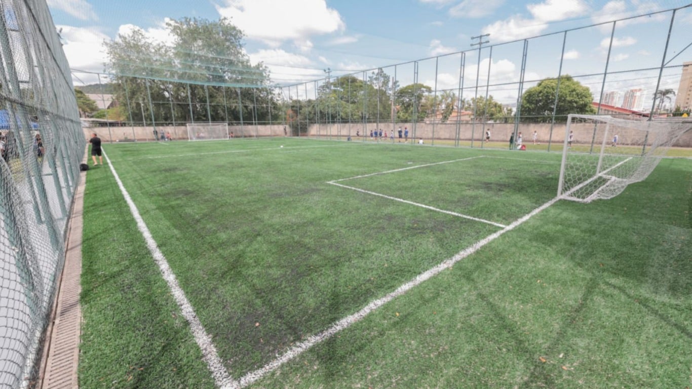 Jundiaí conclui obras no único campo society público da cidade