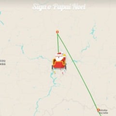 Mapa do Santa Tracker com o Papai Noel em seu tren&oacute; sobre a R&uacute;ssia, mostrando a rota em tempo real da entrega de presentes na v&eacute;spera de Natal.