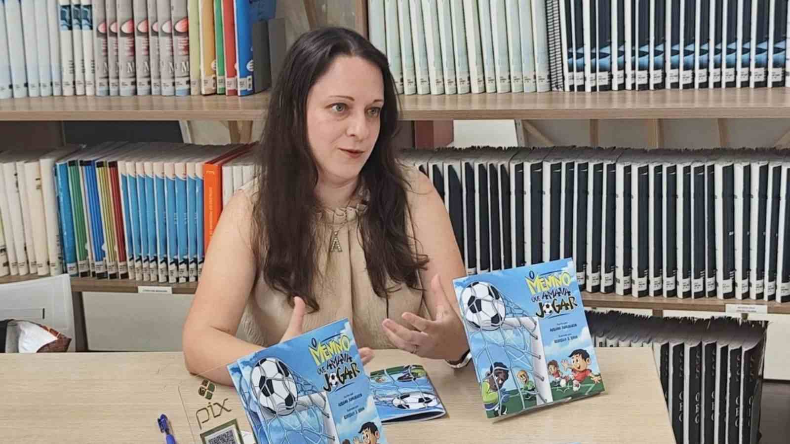 Lançamento do livro 'O menino que amava jogar' na Biblioteca Municipal Professor Nelson Foot