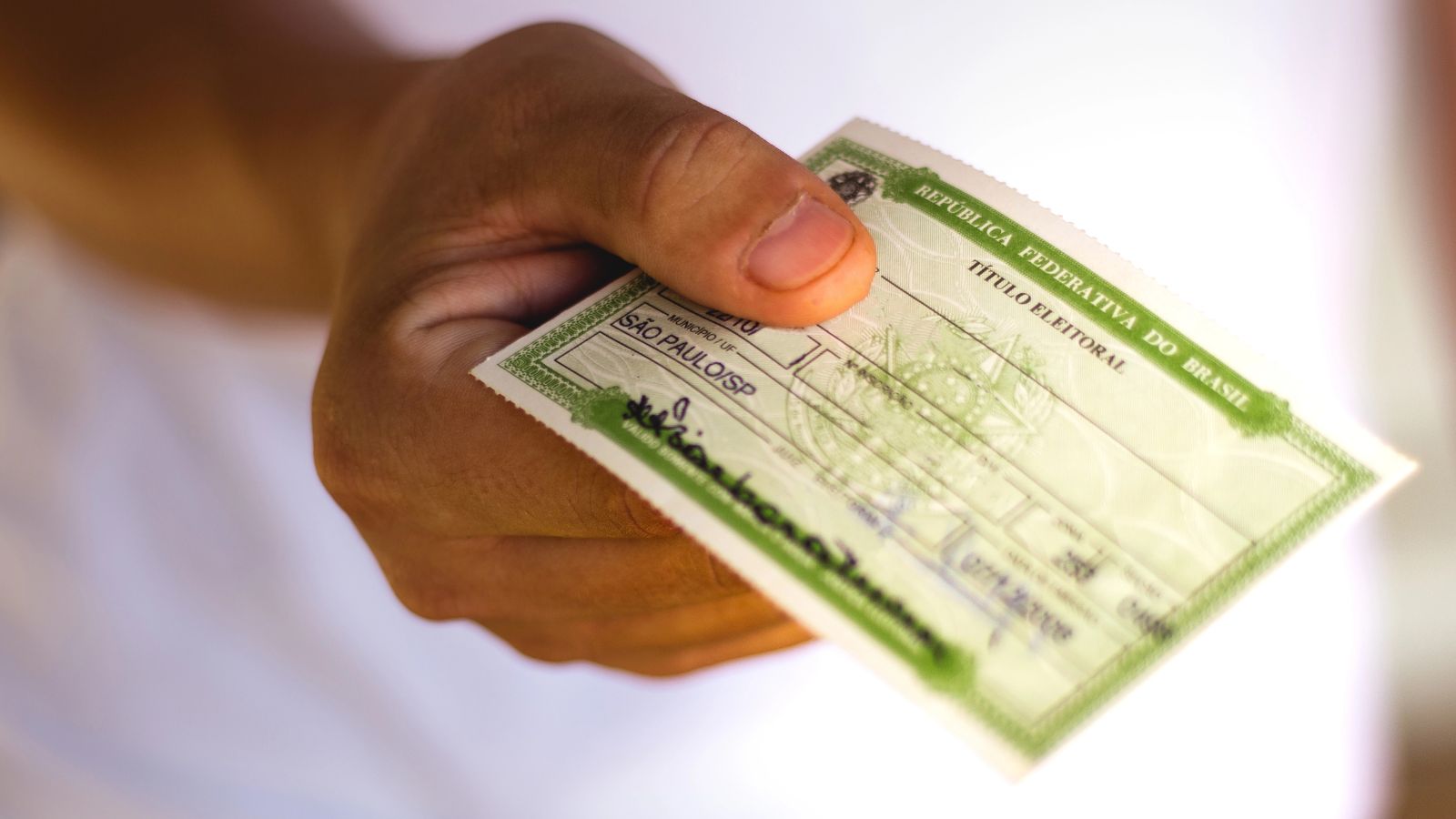 Vai votar em 2026? Saiba como tirar ou regularizar o título de eleitor ...