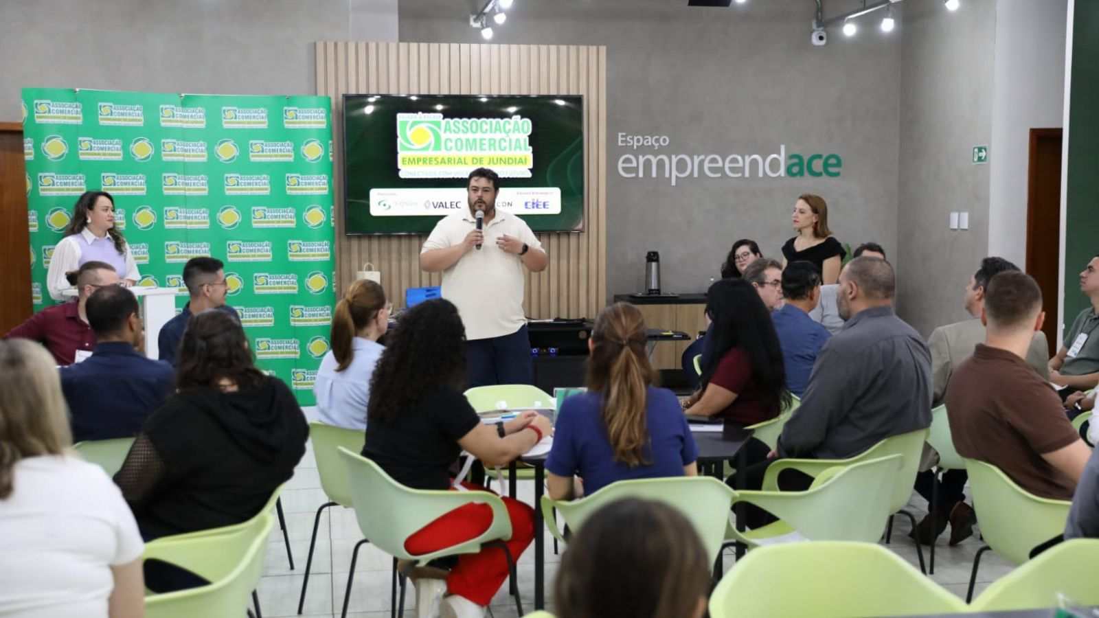 Logotipo da ACE Jundiaí