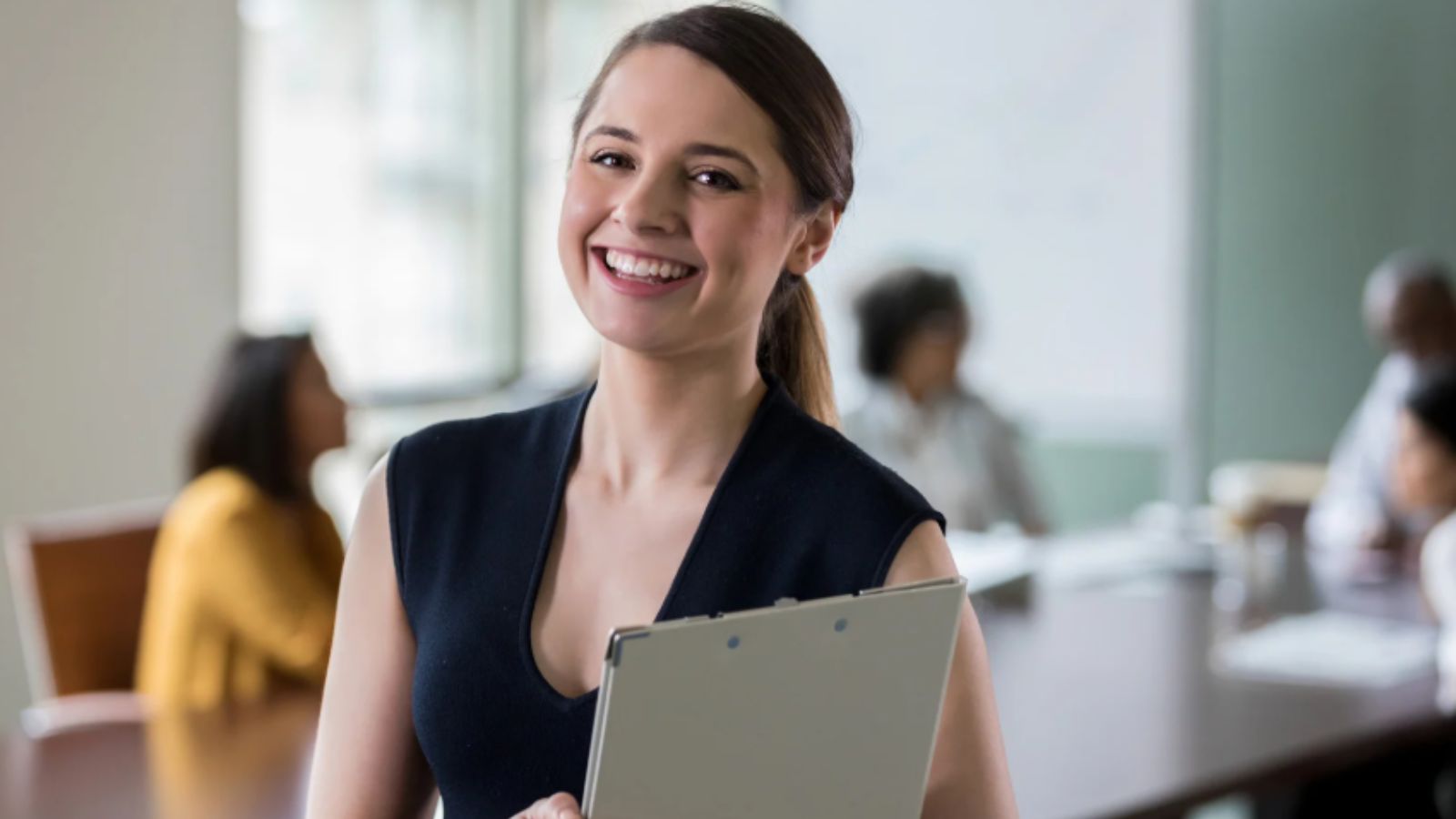 Imagem ilustrativa de auxiliar administrativo.