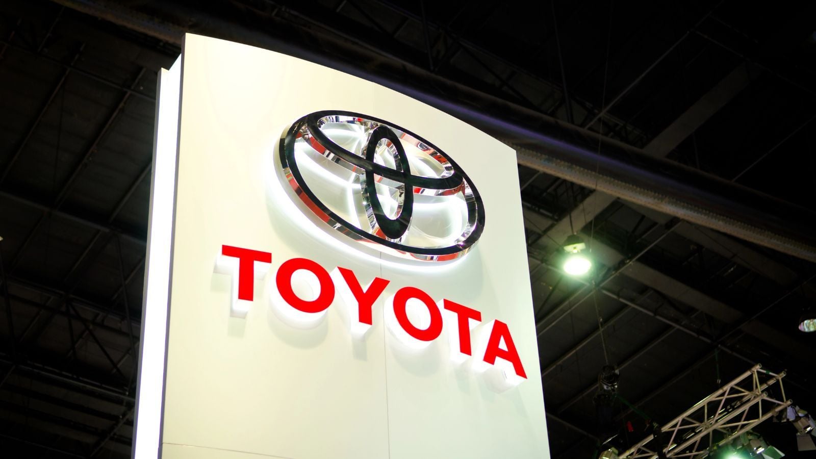 Fachada da concessionária Toyota Expoente em Jundiaí