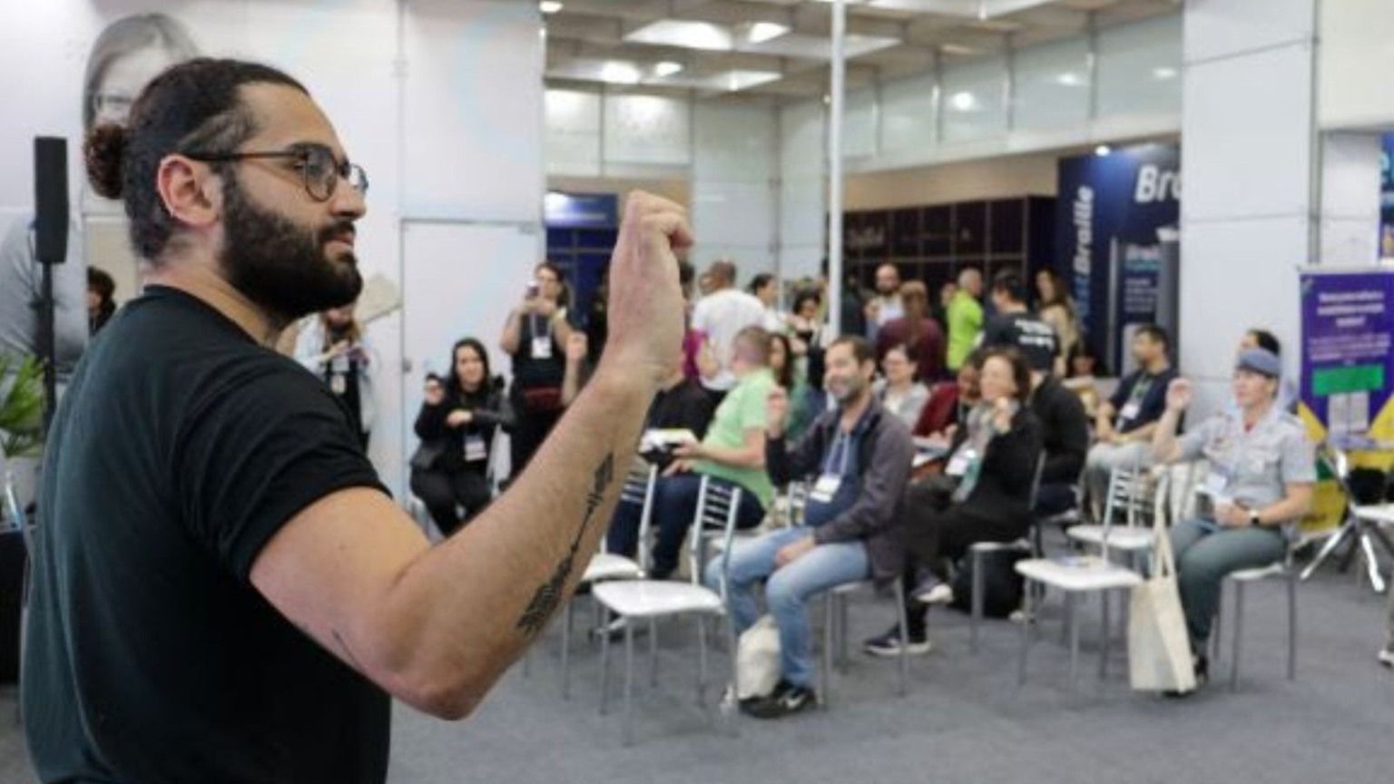 Governo de SP abre 1.500 vagas para curso gratuito de Libras online ...